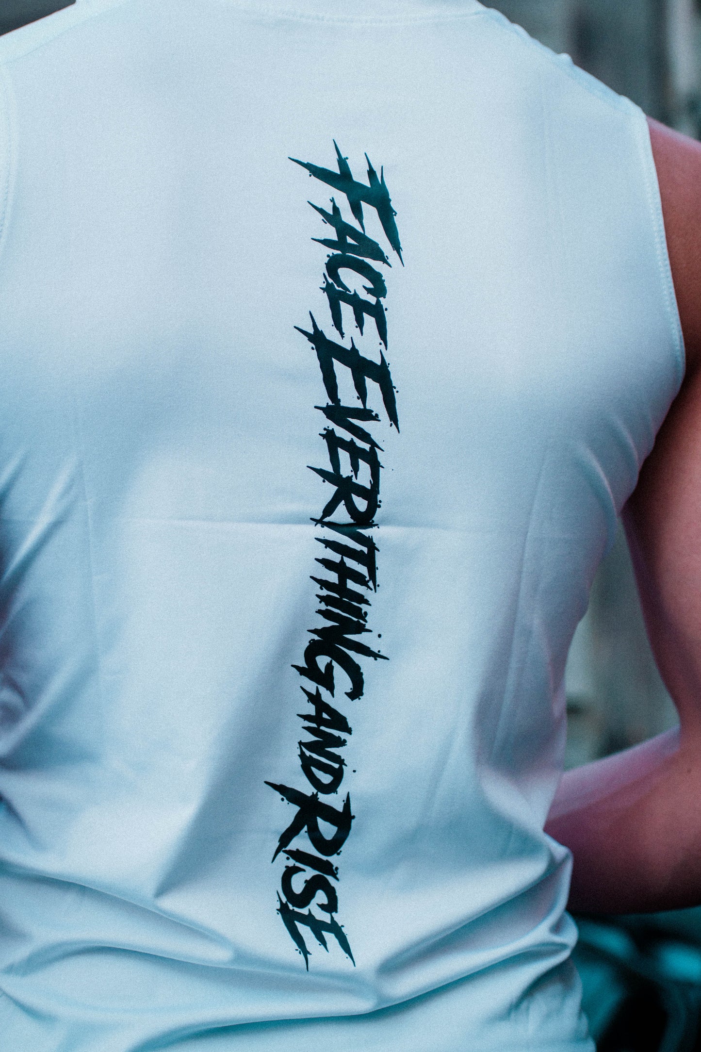 TSHIRT COMPRESSION SANS MANCHE FEAR